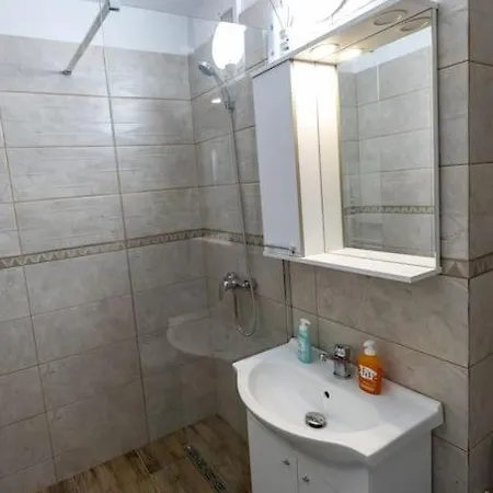Luxury Radox Apartment Park 1 Bz Buzău Exterior photo