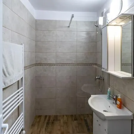 Luxury Radox Apartment Park 1 Bz Buzău Exterior photo